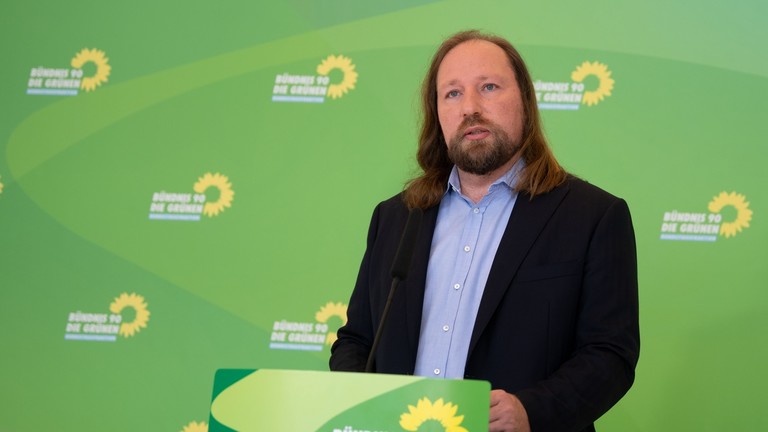 German Lawmakers Urge Increased Military Support for Ukraine