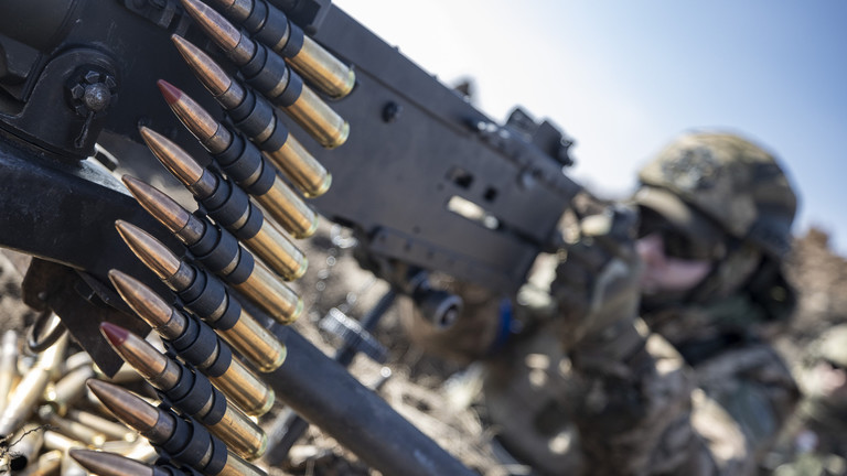 Trump to Authorize $300 Million Weapons Shipment to Ukraine