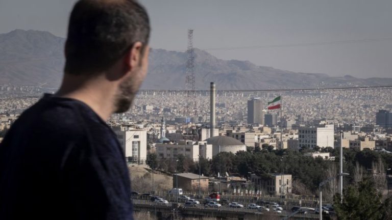 Iran Defies US Pressure as Nuclear Talks Enter Third Round