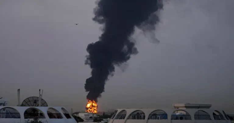 Iran Strikes Gulf States as Regional War Enters Second Month