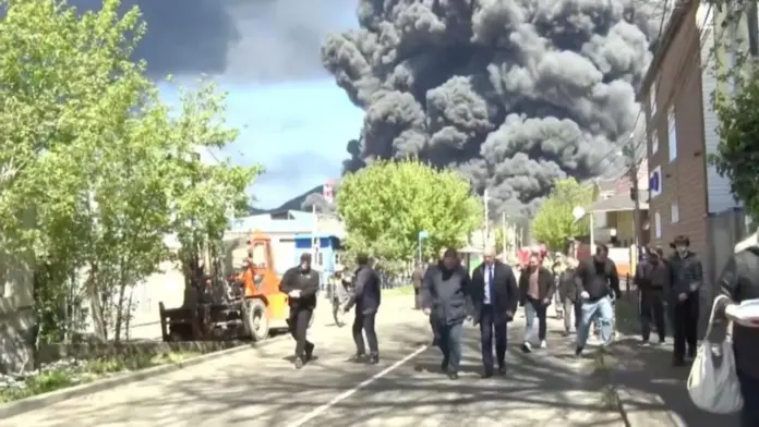 Veniamin Kondratyev/Reuters Smoke and flames rise following a Ukrainian drone attack on an oil refinery in Tuapse, southern Russia. Photo: 28 April 2026
