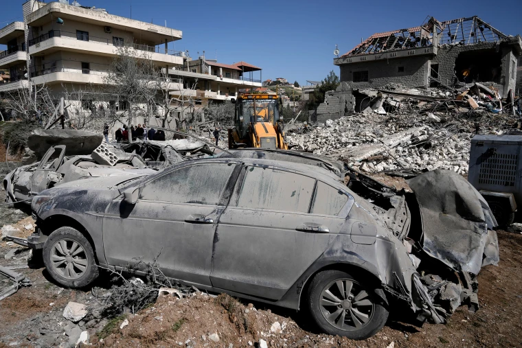 Israeli Strikes Kill Eight in Lebanon as Ceasefire Talks Continue