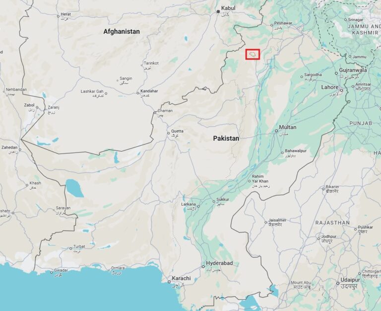 Car Bombing Kills Three Officers in Pakistan’s Taliban-Plagued Border District