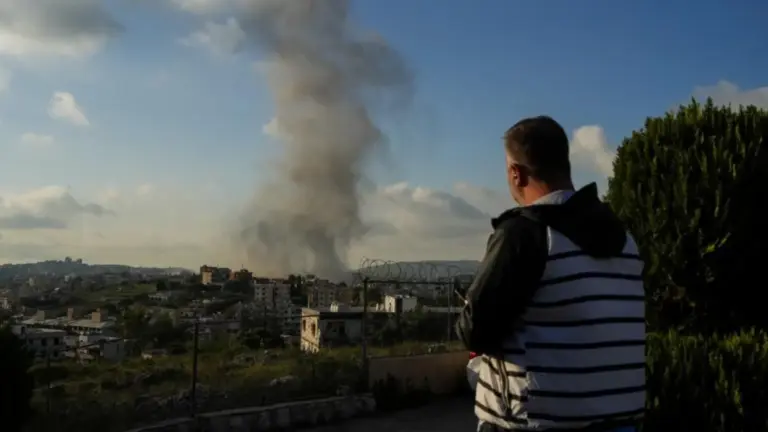 Israeli strikes Lebanon