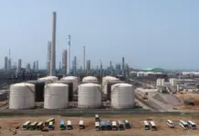 China Blocks US Sanctions on Iranian Oil-Buying Refiners