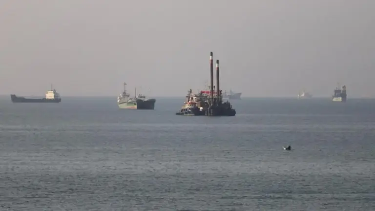Iran Hormuz crisis