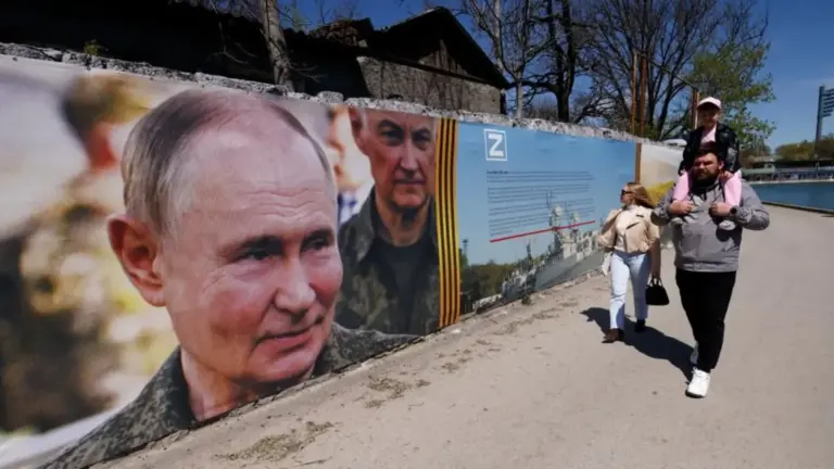 Ukraine strikes Crimea