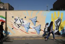 Trump Warns Netanyahu: Fight Iran Alone as Strikes Escalate